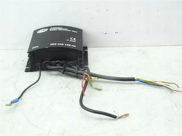 Convertidor de voltaje Iveco OEM 5DS008125 - Usado image 2