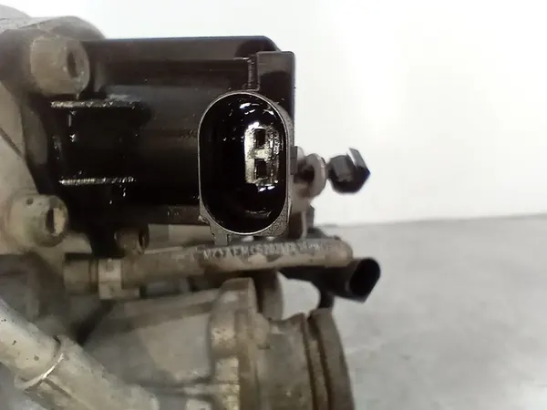 Turbo VW Skoda Audi 2.0 TFSI 06F145701C image 5