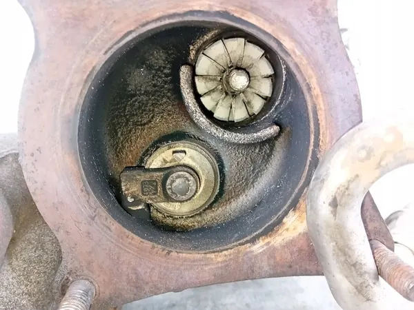 Turbo VW Skoda Audi 2.0 TFSI 06F145701C image 7