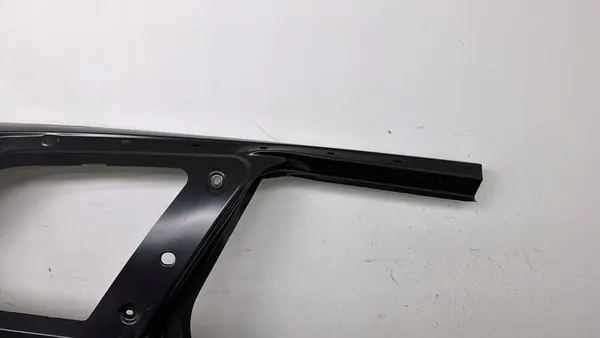 Parafuso Traseiro Direito Peugeot 3008 II 16- OEM image 3