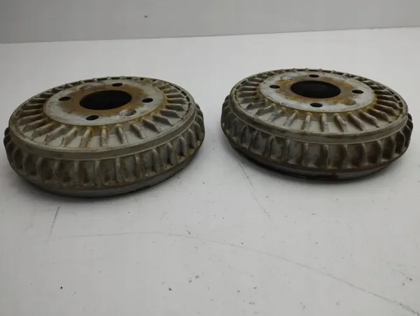 Renault Clio V Bakre bromstrumma OEM AMD114676 image 3
