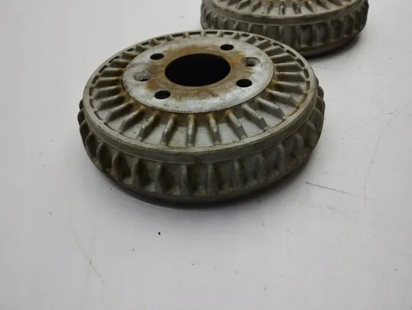 Renault Clio V Bakre bromstrumma OEM AMD114676 image 4
