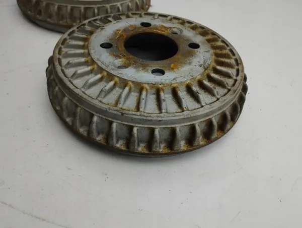 Renault Clio V Bakre bromstrumma OEM AMD114676 image 5