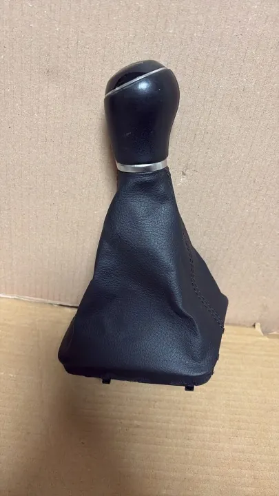 Pommeau de levier VW Golf 7 OEM 5GM711113C - Occasion image 4