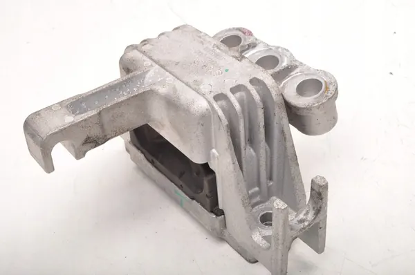 MG 3 1.5 Hybrid Engine Mount 11201137 image 2