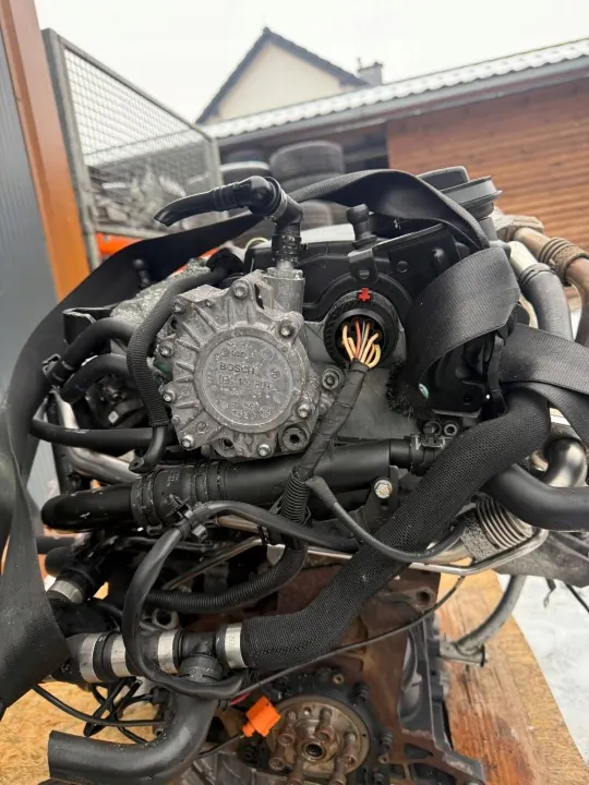Käytetty 2.0 TDI-moottori OEM XLV2613 Audi A6 C6 image 9