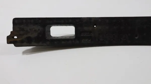 Tesla S 2012 Etupuskurinvahvike OEM 6008148-00-C image 6