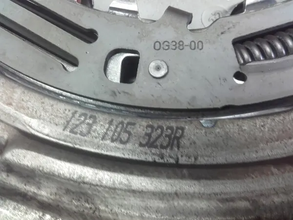 Volante de Dupla Massa Renault 1.2 TCE Automático 123008498R image 2