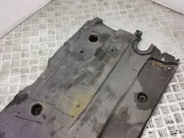 Cubierta inferior izquierda VW T-Roc OEM 5Q0825201AS image 9