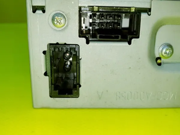CD-vaihtaja Lukija OEM 4E0035111A Audi A6 C6 image 7