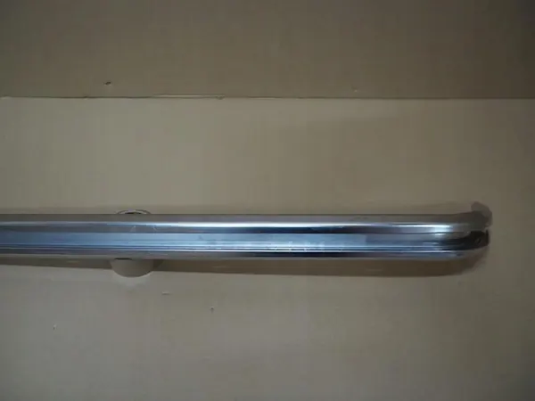 Skjutdörrsledskena Höger OEM BK21V25004BG image 3