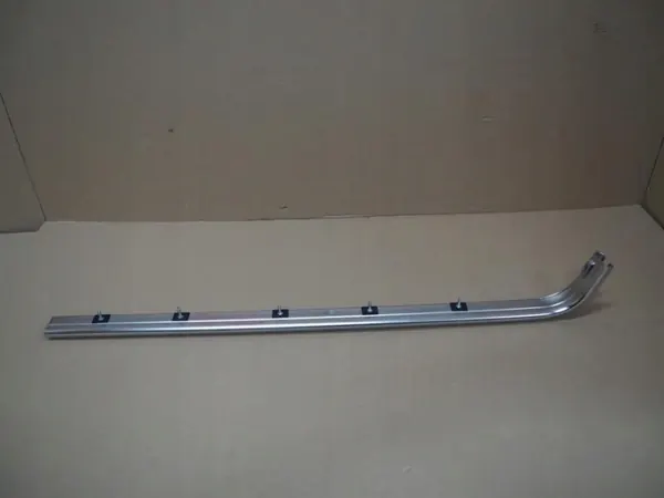 Skjutdörrsledskena Höger OEM BK21V25004BG image 4