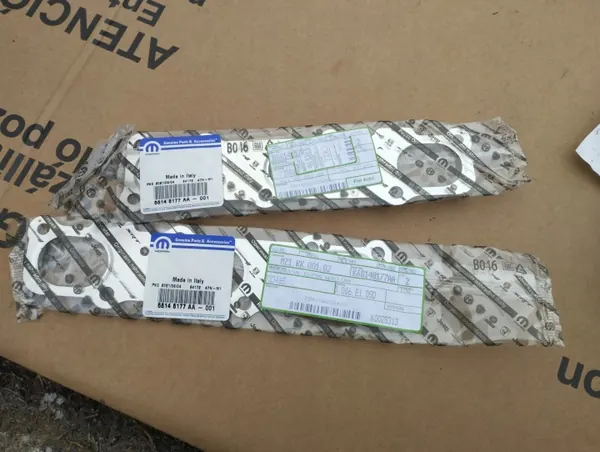 Mopar 68148177AA Exhaust Manifold Gasket - Used image 2