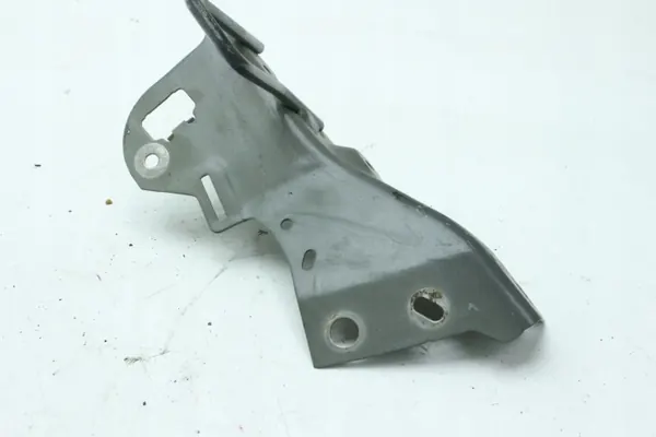 Support droit siège OEM 274407A02 Peugeot 208 II image 2
