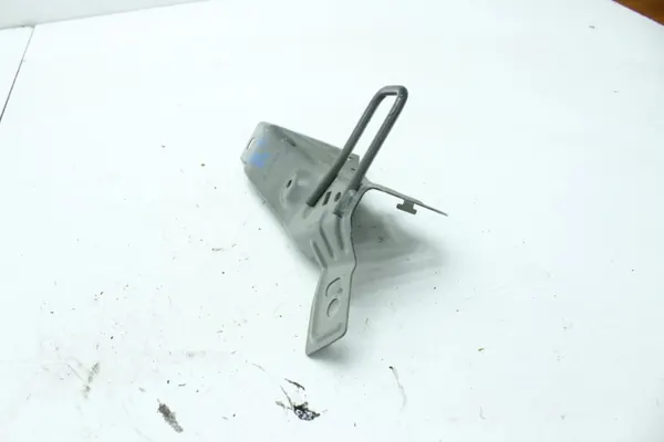 Support droit siège OEM 274407A02 Peugeot 208 II image 3