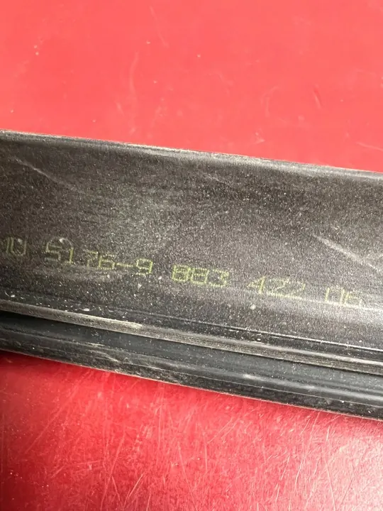 BMW iX1 2023 Junta de tampa do motor image 3