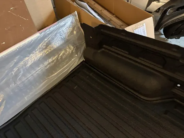 OEM 2HJ061162 VW Amarok 2022 Takaseinän Paneeli image 4
