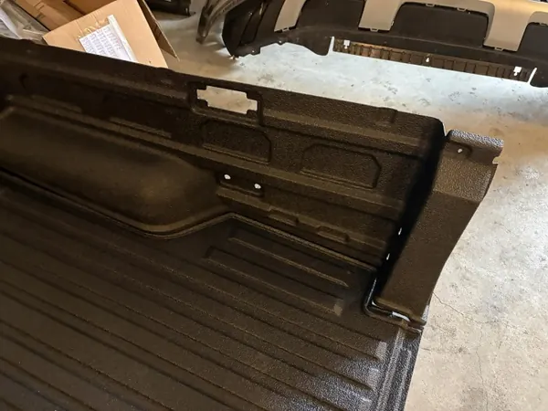 OEM 2HJ061162 VW Amarok 2022 Takaseinän Paneeli image 5