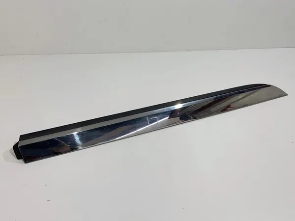 Revestimento da porta traseira direita Renault Clio V Hatchback image 1