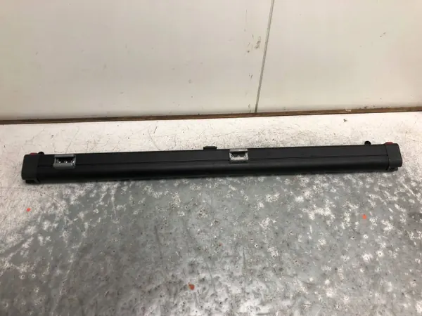 Persiana Maletero VW Golf VIII OEM 5H9861691 image 4