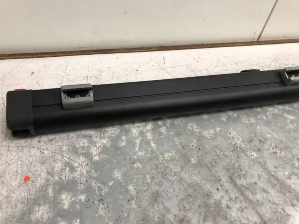 Persiana Maletero VW Golf VIII OEM 5H9861691 image 5