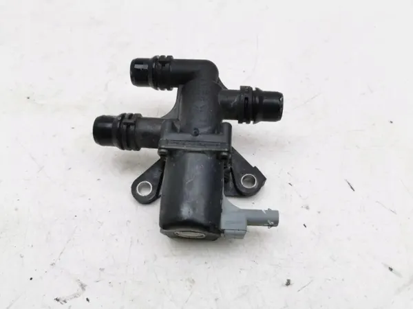 Válvula de líquido refrigerante Citroen C4 III e-C4 2021 OEM 9829266280 image 4