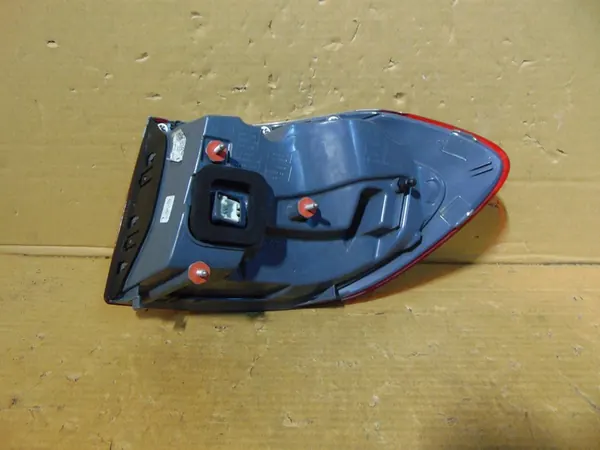 Linker achterlamp Mercedes E-Klasse W213 Kombi A2139068700 image 2