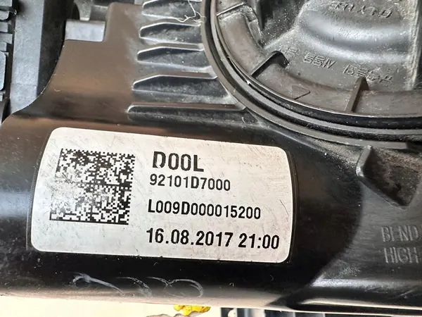 HYUNDAI TUCSON III 2015-2018 Lente Delantera Derecha 92101D7000 image 10