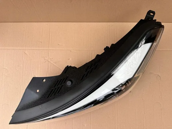 HYUNDAI TUCSON III 2015-2018 Lente Delantera Derecha 92101D7000 image 4