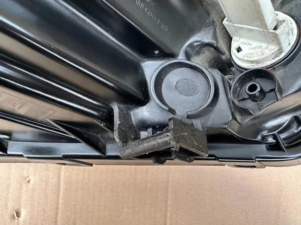 HYUNDAI TUCSON III 2015-2018 Lente Delantera Derecha 92101D7000 image 8