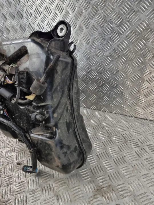 Gebrauchter AdBlue-Tank OEM MK725J228AA für Land Rover image 3