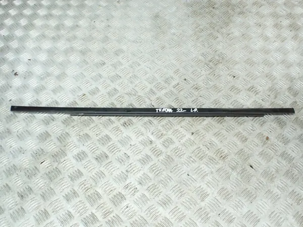 Moulure Porte Avant Gauche OEM 75926-0C011 Toyota image 2