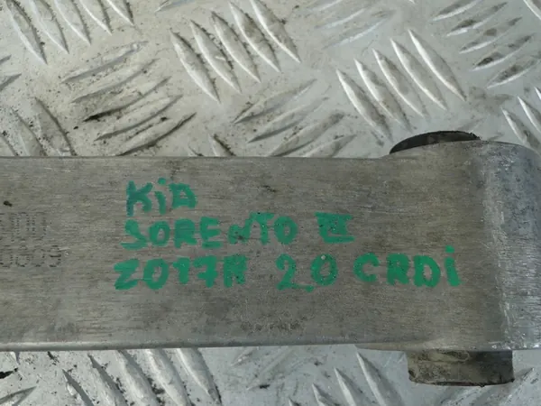 Supporto Motore Inferiore Kia Sorento III 2.0 CRDI image 3