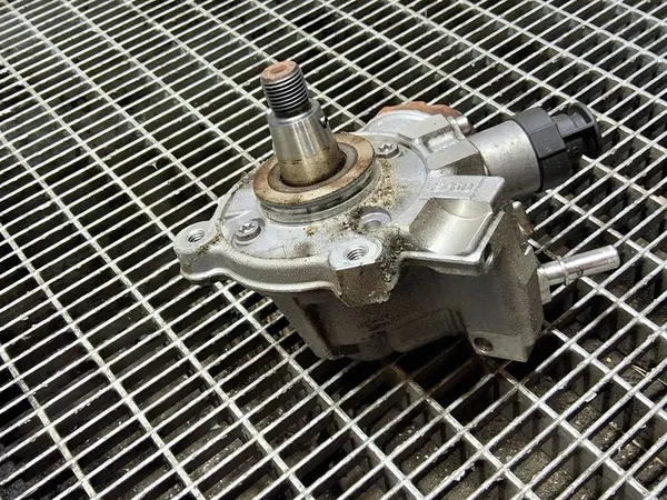 Pompe à carburant Ford OE image 3