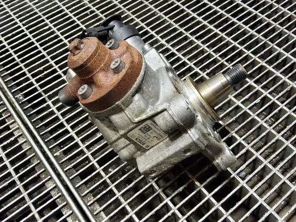 Pompe à carburant Ford OE image 4