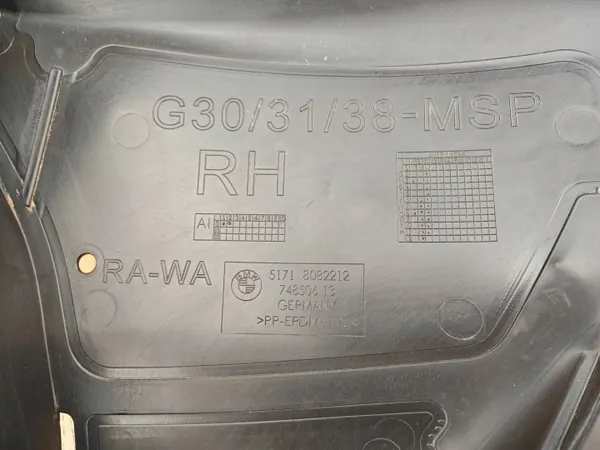 OEM 8082212 Etu Oikea Lokasuoja BMW G30 G31 image 4
