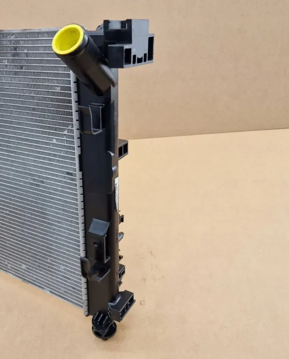 Vattenkylare OEM 214107347R för Renault modeller image 4