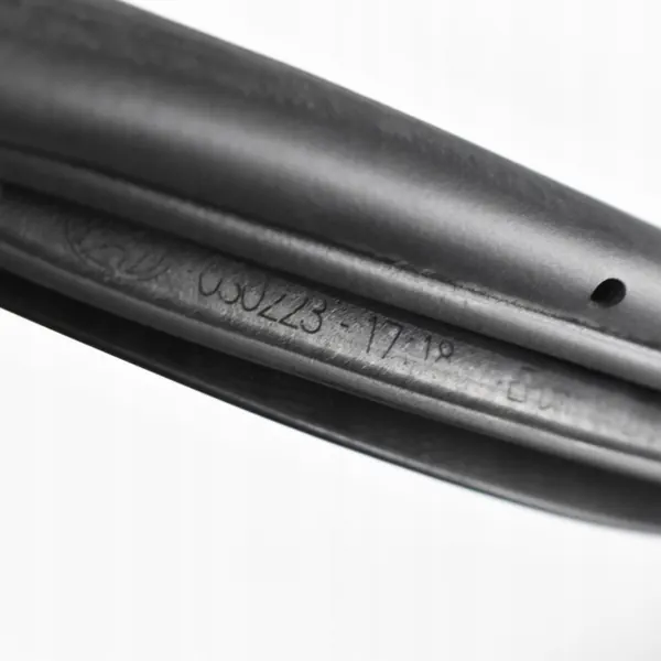 OEM 82530-Q0000 Door Scraper Left Front Seal image 5