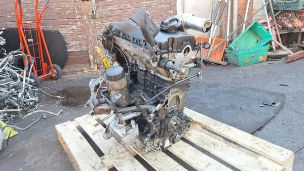 Motor Audi A4 B6 1.9 TDI AWX usado - 196k km image 2