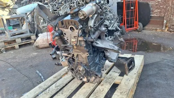 Motor Audi A4 B6 1.9 TDI AWX usado - 196k km image 5
