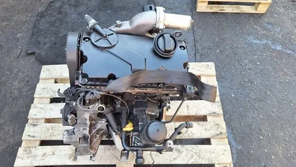 Motor Audi A4 B6 1.9 TDI AWX usado - 196k km image 7