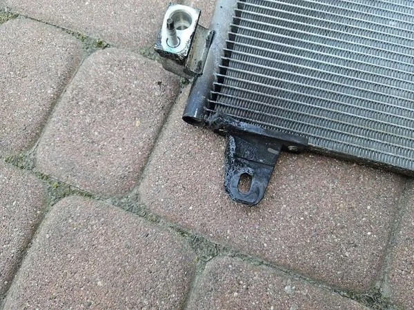 Radiador de aire acondicionado Opel Corsa F 9825359280 image 2