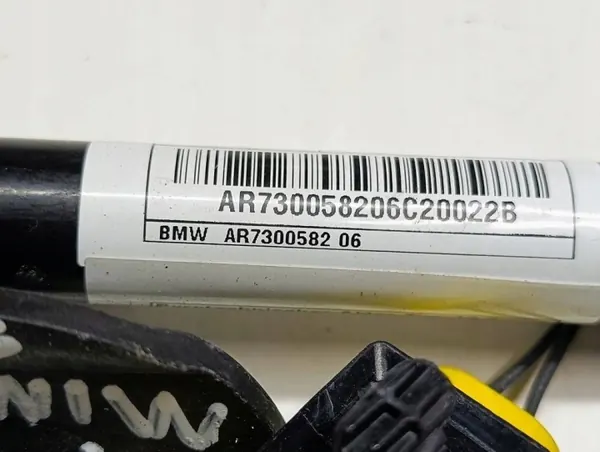 Konepelti pyrotekniikkapanos oikea OEM 73005820S7 image 4