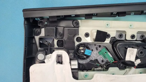 OEM 403005724AA/403005496AA Chery Omoda 5 Deurbekleding image 6