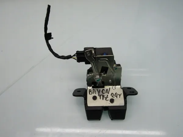 Serrure de hayon Hyundai Bayon 24R OEM 81800Q0500 image 5