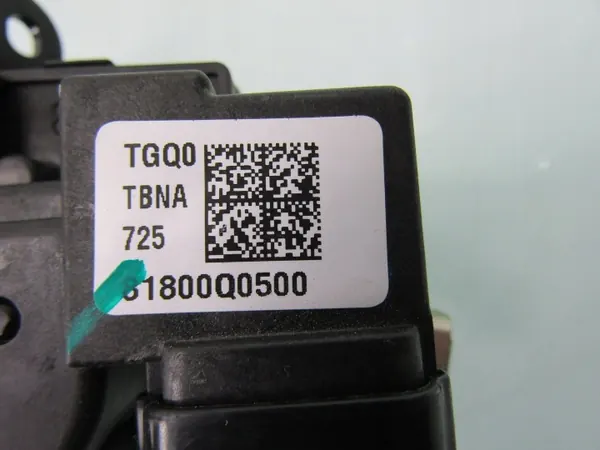 Serrure de hayon Hyundai Bayon 24R OEM 81800Q0500 image 7