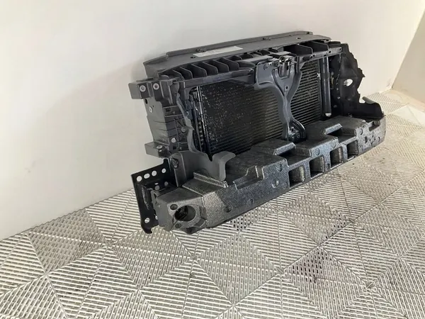 Vorderstoßstange Volkswagen Tiguan 2009 5N0805588D image 2