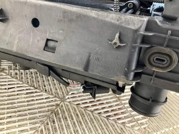 Vorderstoßstange Volkswagen Tiguan 2009 5N0805588D image 7