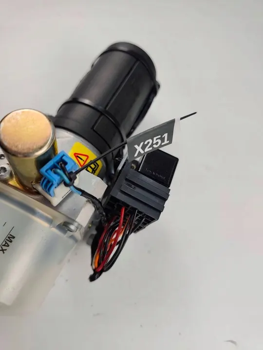 Pompe de toit Audi TT Mk1 Cabriolet 8N7871611A image 2