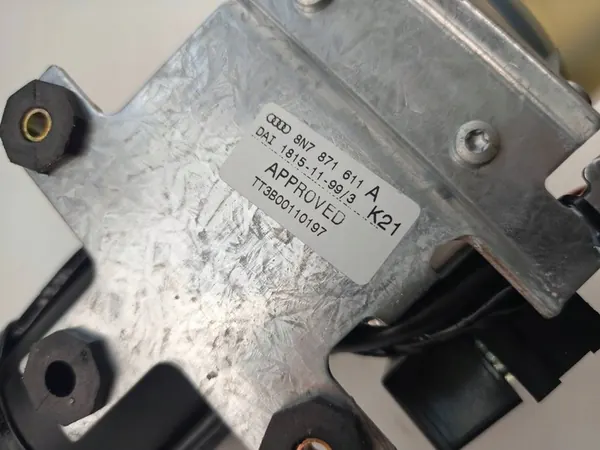 Pompe de toit Audi TT Mk1 Cabriolet 8N7871611A image 4